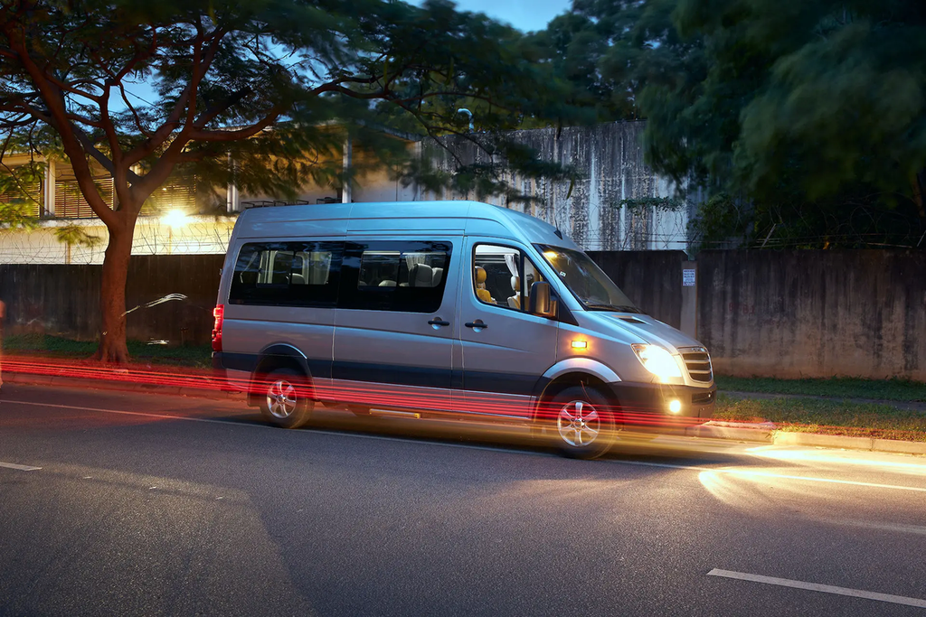 OMAA H5i 2.7L Petrol 15 Seater